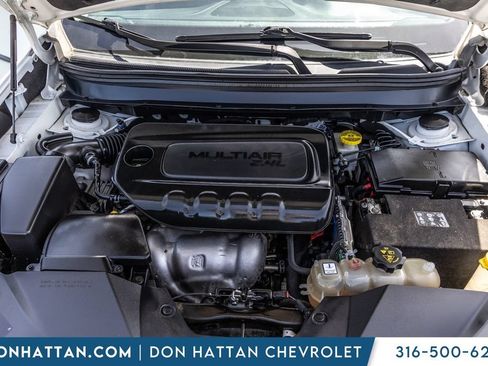 Used 2019 Jeep Cherokee Latitude Plus FWD image 29