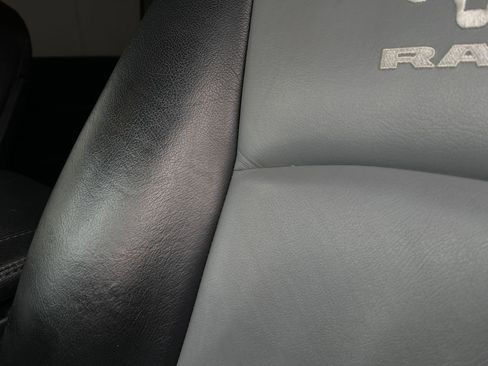 Used 2017 RAM 2500 Tradesman w/ Chrome Appearance Group image 16