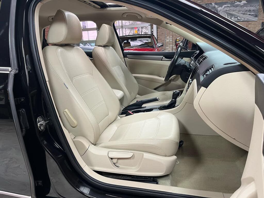 Used 2014 Volkswagen Passat TDI SE FWD image 26