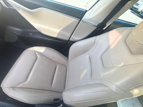 Used 2016 Tesla Model S 60 image 15