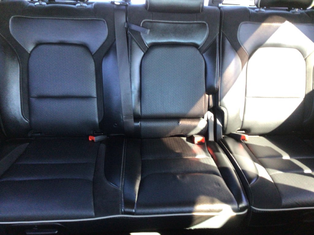 Used 2020 RAM 1500 Laramie AWD/4WD image 15
