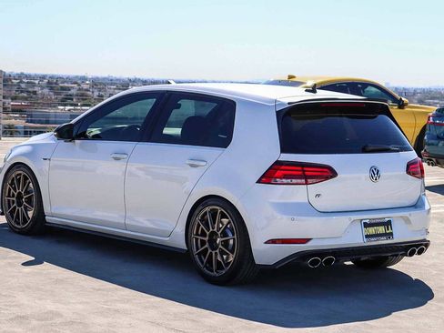 Used 2019 Volkswagen Golf R 4-Door image 6