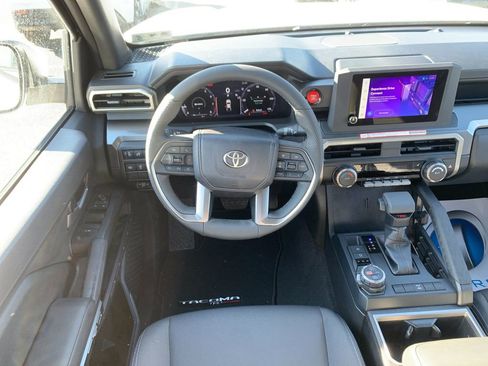 New 2026 Toyota Tacoma TRD Off-Road AWD/4WD image 16