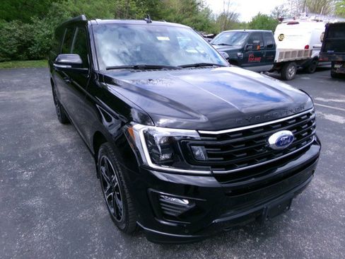 Used 2019 Ford Expedition Max Limited w/ Equipment Group 303A AWD/4WD image 2