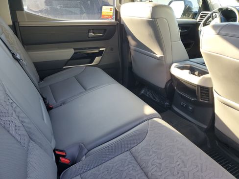 Used 2022 Toyota Tundra Limited image 6