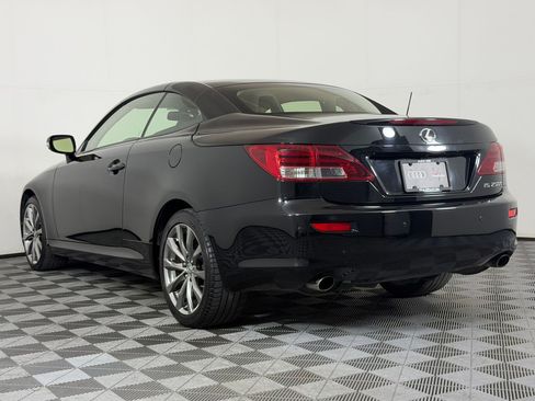 Used 2014 Lexus IS 250C w/ Luxury Package RWD image 3