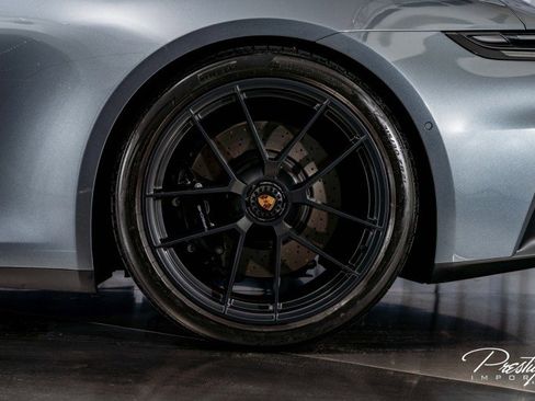 Used 2025 Porsche 911 Carrera GTS image 13