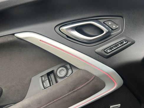 Used 2022 Chevrolet Camaro ZL1 image 24