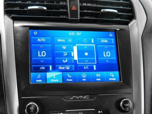 Used 2020 Ford Fusion SE image 25