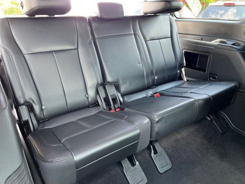 Used 2021 Ford Expedition XLT AWD/4WD image 21