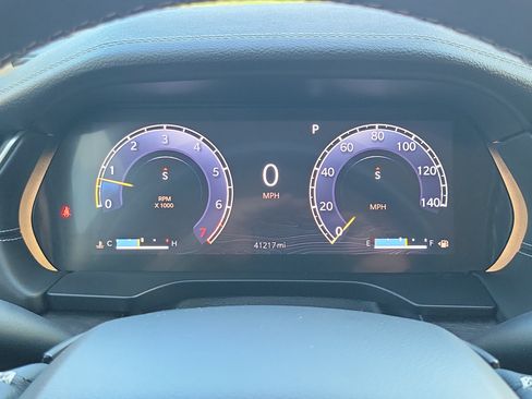Used 2022 Jeep Grand Cherokee Limited AWD/4WD image 19