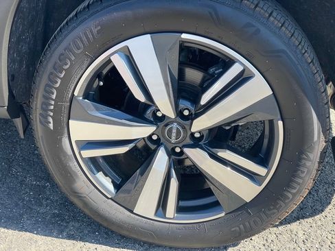 Certified 2023 Nissan Rogue SL w/ SL Premium Package AWD/4WD image 25