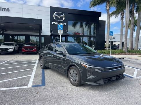 Used 2025 Kia K4 LX image 5