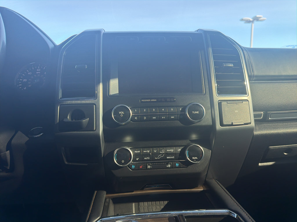 Used 2020 Ford Expedition Platinum AWD/4WD image 10