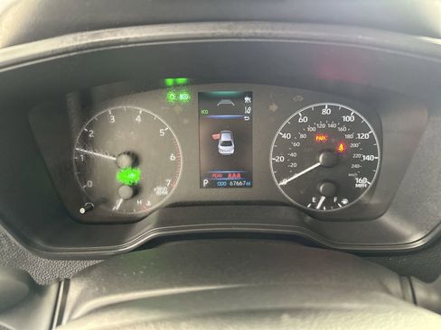 Used 2023 Toyota Corolla LE image 15