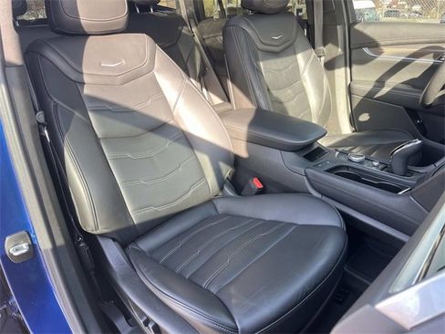 Used 2023 Cadillac XT6 Sport w/ Platinum Package image 30