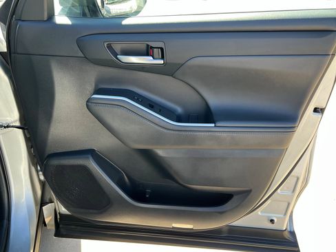 Certified 2022 Toyota Highlander XSE image 26