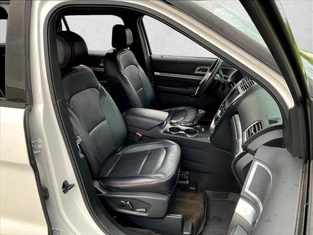 Used 2017 Ford Explorer Sport AWD/4WD image 7