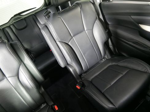 Used 2020 Subaru Ascent Limited w/ Technology Package image 14