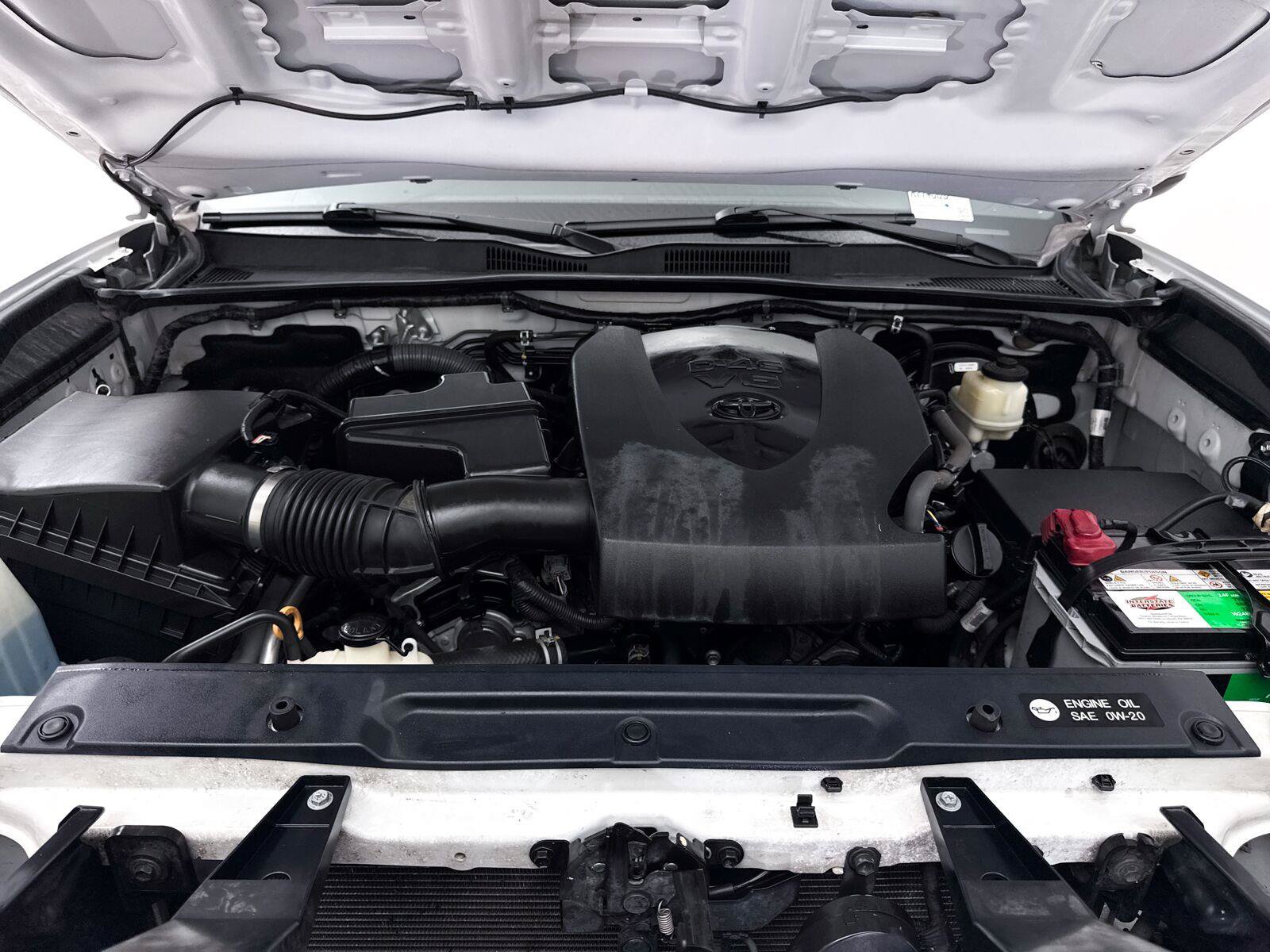 Used 2017 Toyota Tacoma TRD Sport w/ Tow Package (A/T) AWD/4WD image 7