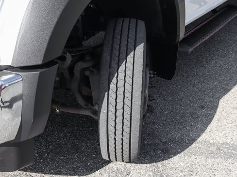 Used 2017 Ford F550 4x4 Regular Cab Super Duty image 47