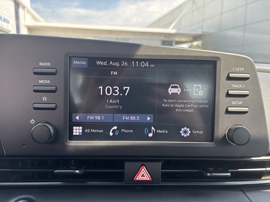 Used 2025 Hyundai Elantra Sport FWD image 12
