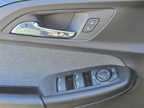 Used 2023 Chevrolet TrailBlazer LT w/ Convenience Package image 24