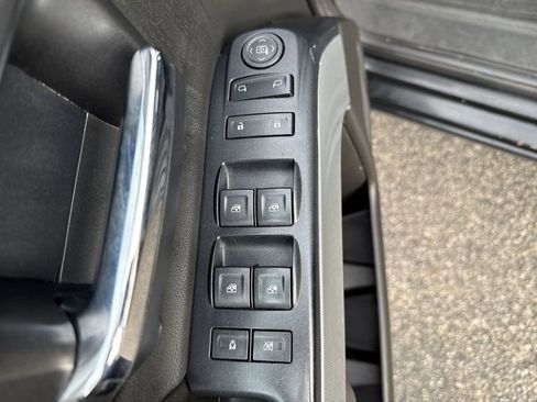 Used 2018 Chevrolet Silverado 1500 LT w/ All Star Edition AWD/4WD image 13