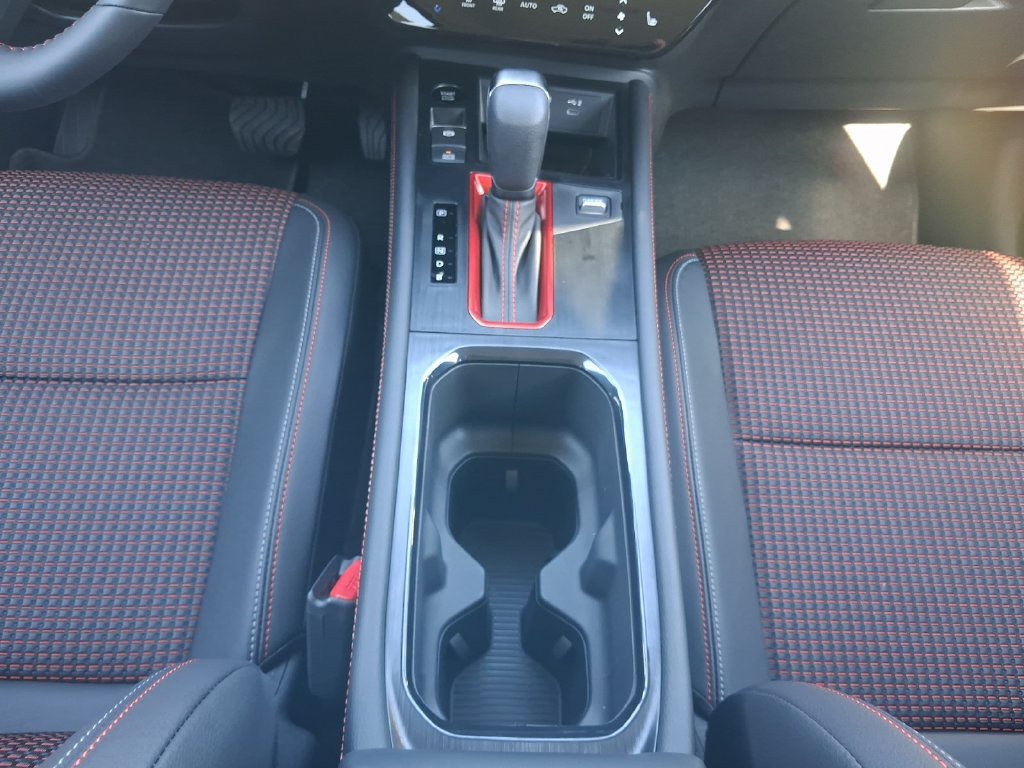 New 2027 Nissan Kicks SR AWD/4WD image 12