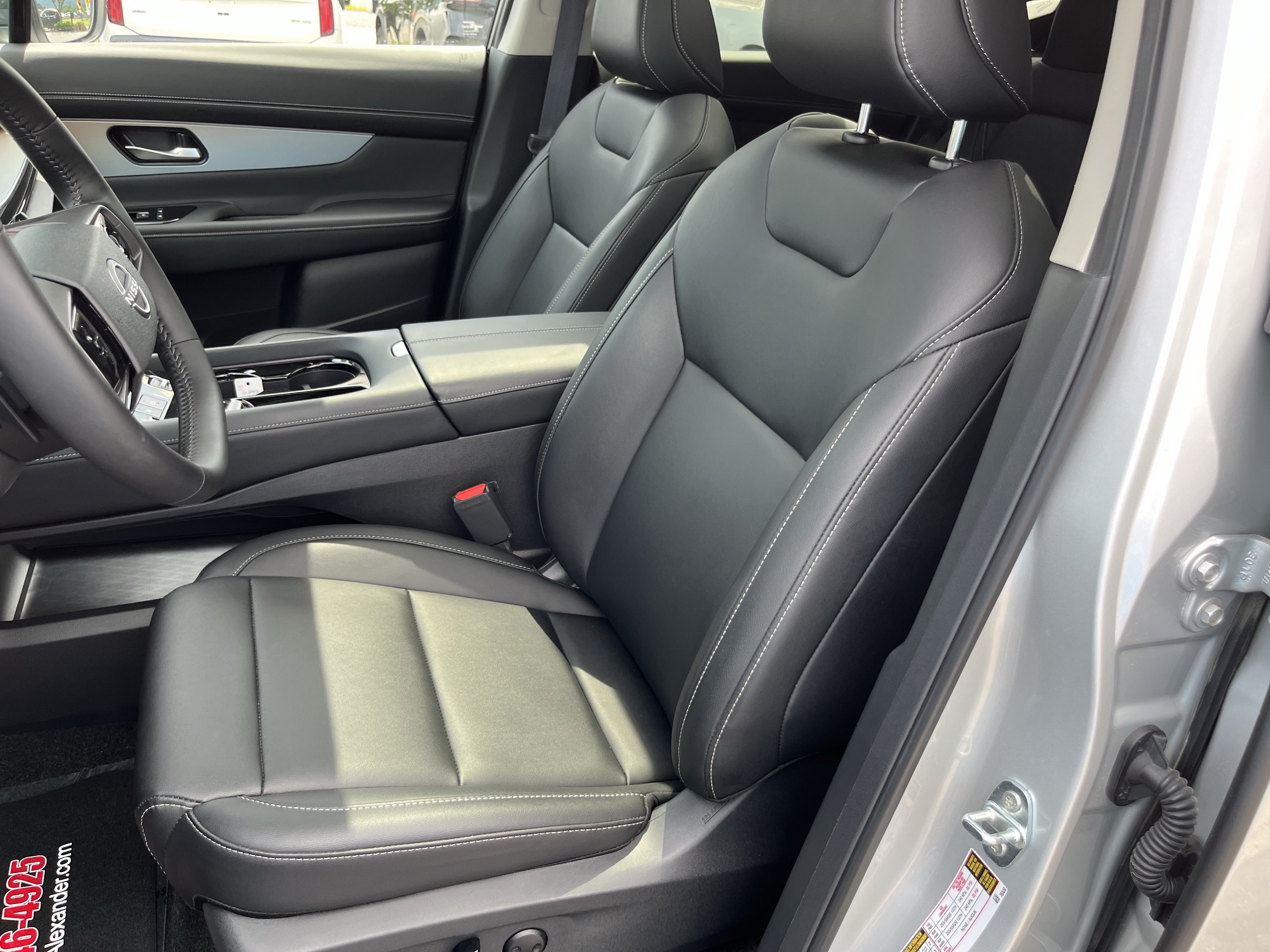 Used 2025 Nissan Murano SL AWD/4WD image 15