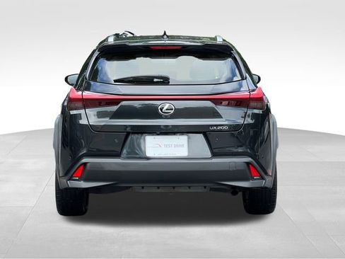 Used 2021 Lexus UX 200 w/ Accessory Package (Z1) image 4