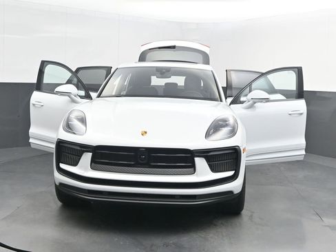 New 2026 Porsche Macan S image 39