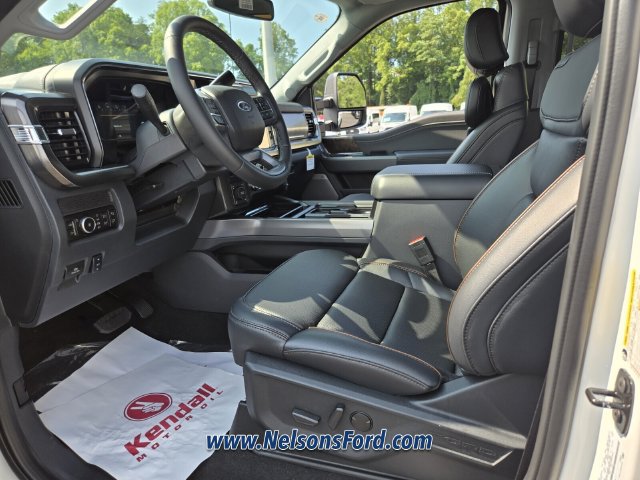 New 2026 Ford F250 Lariat w/ Black Appearance Package AWD/4WD image 7