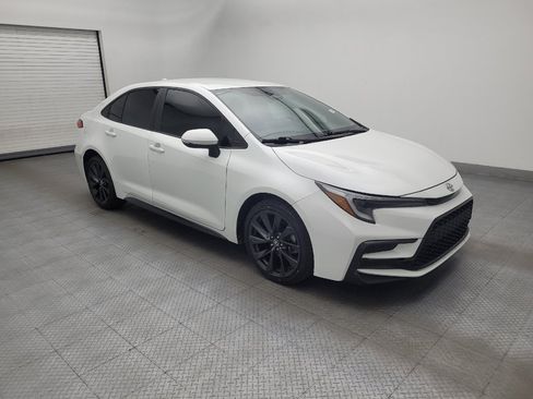 Used 2024 Toyota Corolla SE FWD image 11