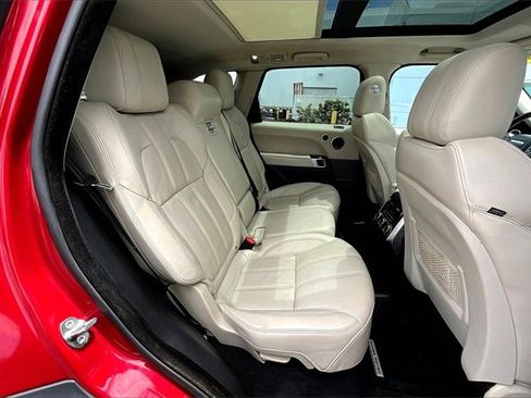 Used 2015 Land Rover Range Rover Sport HSE image 29