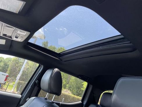 Used 2019 Toyota Tacoma TRD Sport AWD/4WD image 7