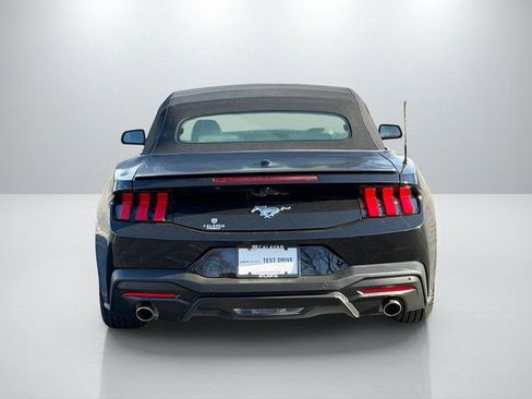 Used 2024 Ford Mustang Premium image 6