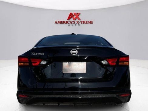 Used 2025 Nissan Altima 2.5 SV image 4