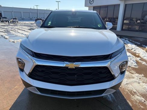 Used 2025 Chevrolet Blazer LT image 5