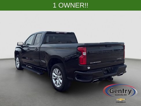 Used 2020 Chevrolet Silverado 1500 Custom w/ Custom Value Package RWD image 4