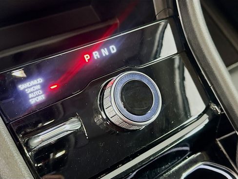 Used 2023 Jeep Grand Cherokee Limited image 25