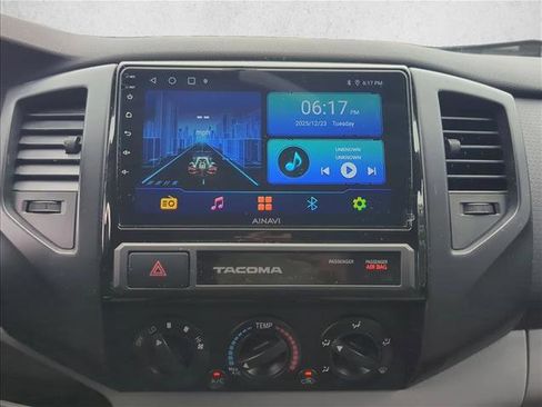 Used 2015 Toyota Tacoma 2WD Access Cab image 16