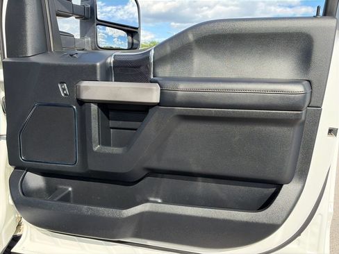Used 2020 Ford F350 Platinum w/ FX4 Off-Road Package AWD/4WD image 12