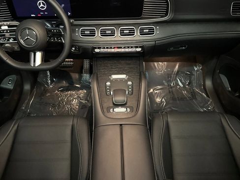 New 2026 Mercedes-Benz GLS 580 580 image 15