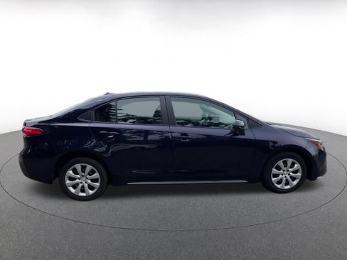 Used 2025 Toyota Corolla LE FWD image 16