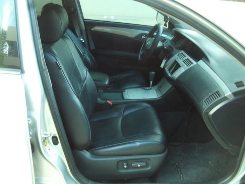 Used 2006 Toyota Avalon Touring FWD image 11