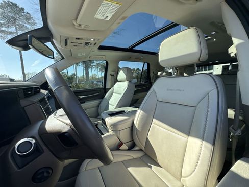Used 2022 GMC Yukon Denali image 28