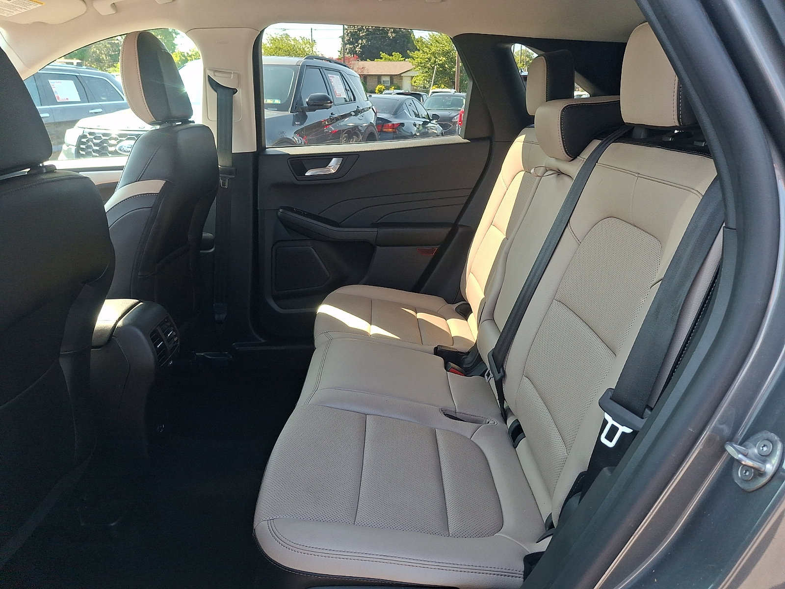 Used 2022 Ford Escape SEL AWD/4WD image 10