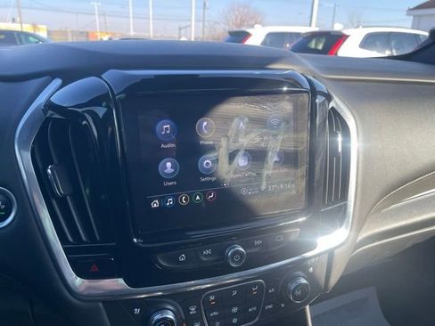 Used 2022 Chevrolet Traverse High Country AWD/4WD image 31