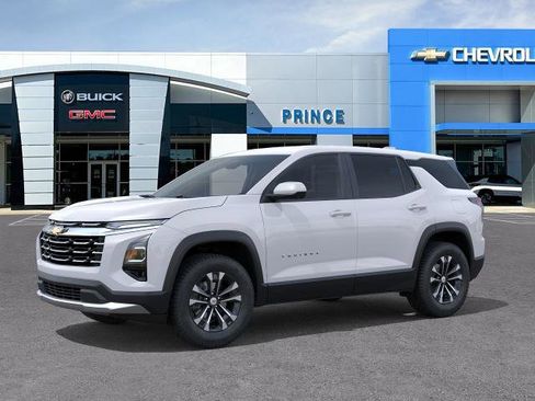 New 2026 Chevrolet Equinox LT FWD image 2